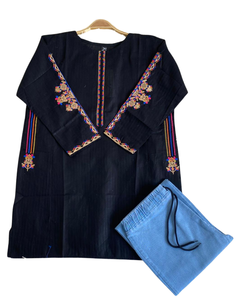summer Cotton  Embroided Top with baggy jeans✨ Price
