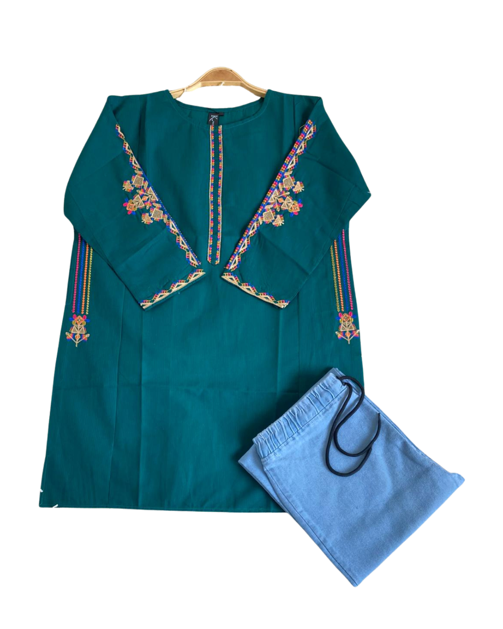 summer Cotton  Embroided Top with baggy jeans✨ Price